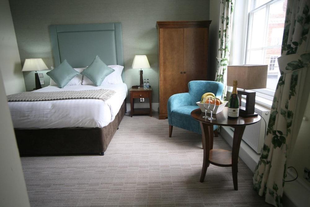 Winchester Royal Hotel Extérieur photo