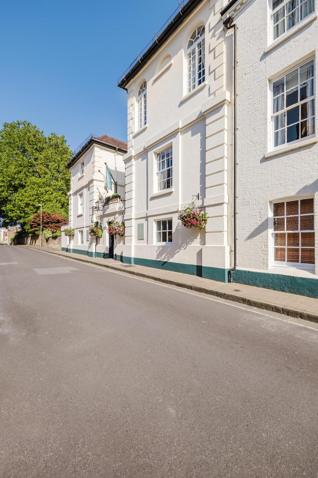 Winchester Royal Hotel Extérieur photo