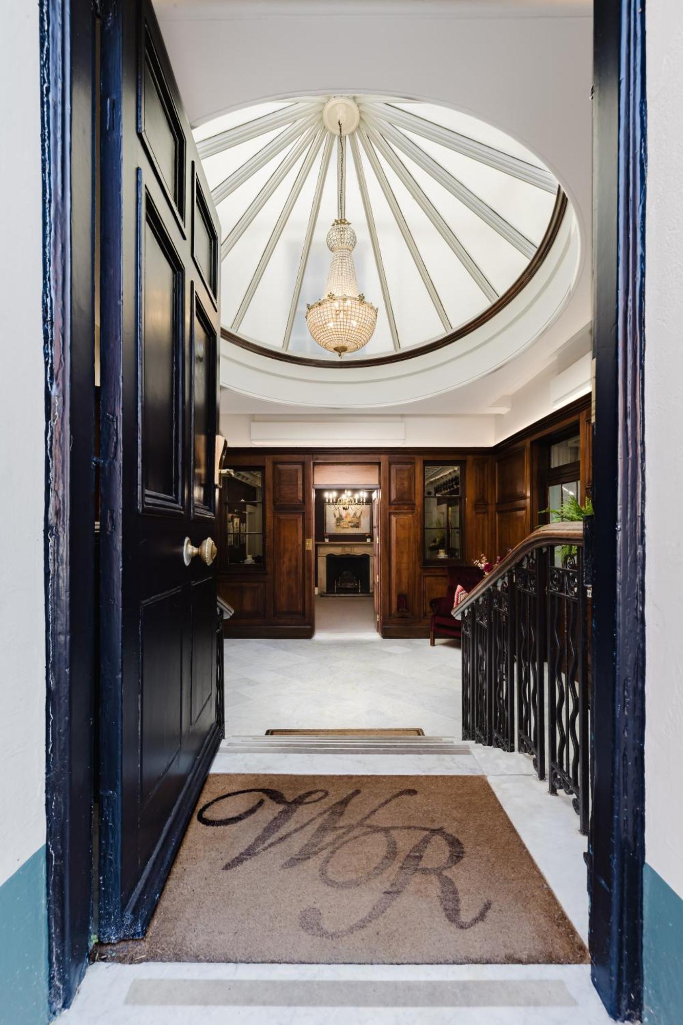 Winchester Royal Hotel Extérieur photo